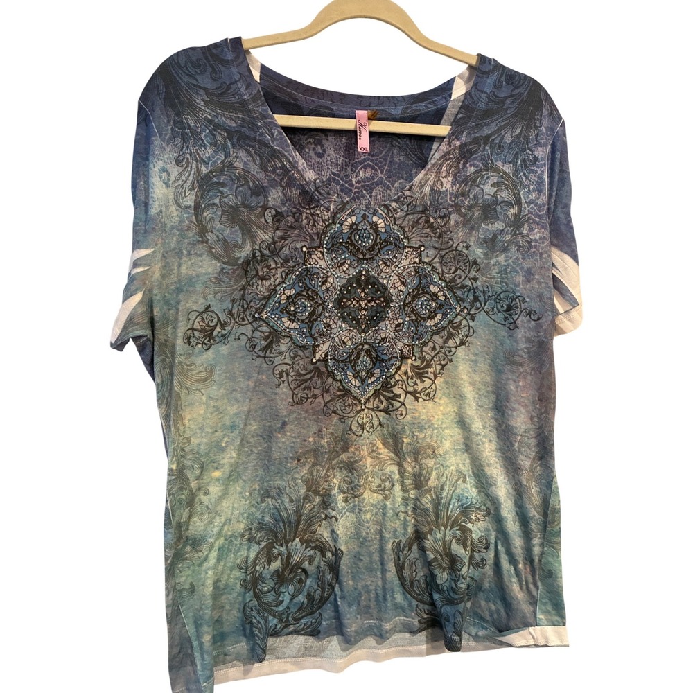 Kiara Blue Graphic Print V-Neck Short Sleeve Top XXL Scroll Medallion Boho Y2K